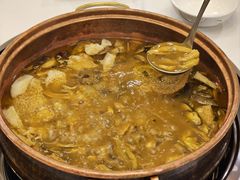 -菌海森林·非遗野生菌火锅(西山区滇池路摩根道店)