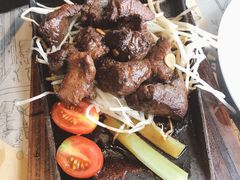 铁锄牛排-穹六人间 people 6(岳阳路店)