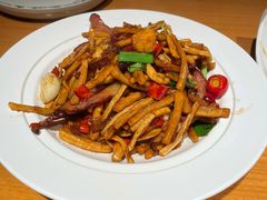 萝卜干炒腊肉-湘与香缘·湖南菜(王府井北京市百货大楼店)