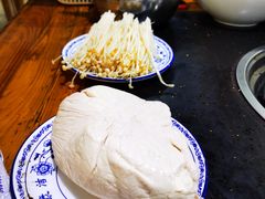 -苗家恒灵酸汤鱼-跳水牛肉连锁店(凯里总店)