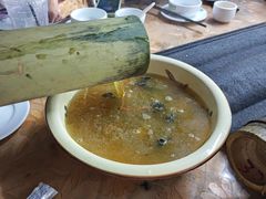 辣木叶虫草花竹丝鸡竹筒汤-竹泉农庄·竹筒饭(从化店)