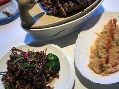 -八府香鸭·啫啫煲(华山路店)