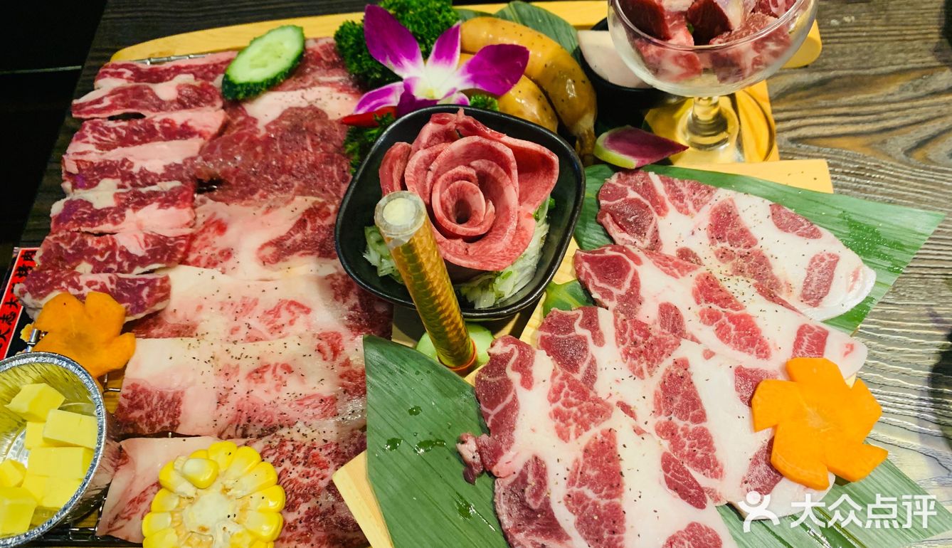 肉品的话都很新鲜，牛舌、五花肉、牛肉粒