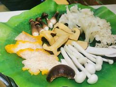 -钢管厂五区小郡肝串串香火锅(梅川路店)