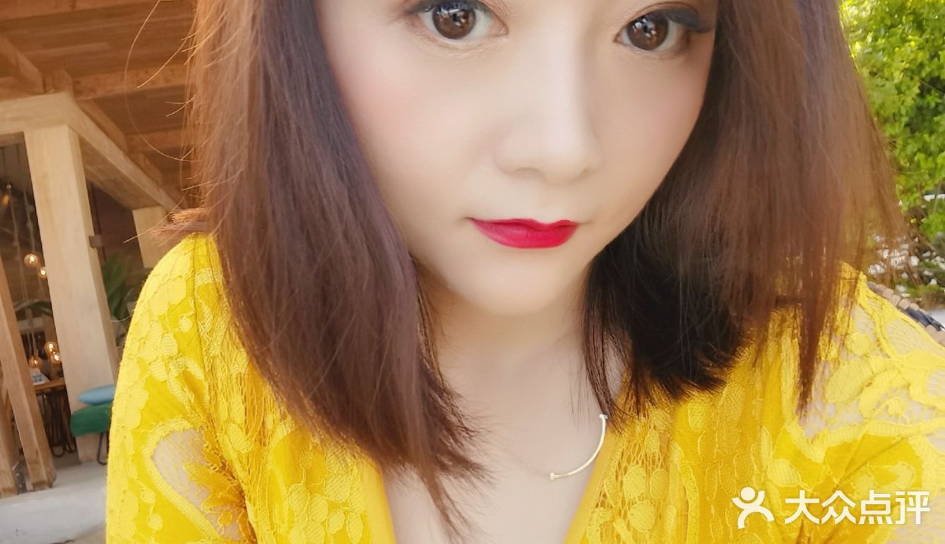 我们去的时候已经当地时间（比马累快一个小时）九点多了