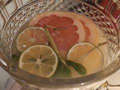 -鸣记脆皮烤鱼·海鲜烤鱼(三八广场店)