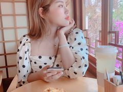 -猫的天空之城概念书店(丽江古城饮玉巷店)