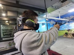 -都市枪神实弹射击俱乐部