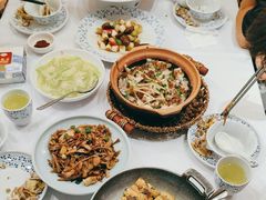 -围龙屋客家食府(福田店)