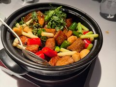 椒麻黑蒜特级和牛粒-悦轩中餐厅·高空江景·杭州柏悦酒店