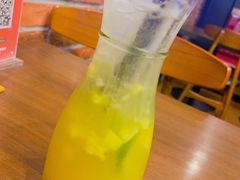 -拉亚汉堡经典餐厅(商城路店)