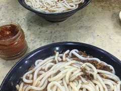 -丽虹云南过桥米线(兴工街店)