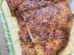 新疆烤馕饼-赛丽麦·牛肉面·美食博物馆(首经贸店)