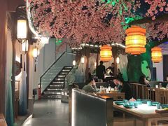 大堂-荷塘秋月·本帮江浙菜(国权路店)