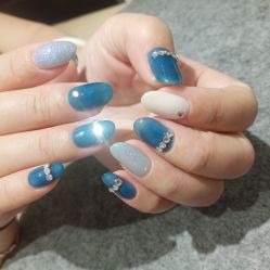 -天生爱美甲