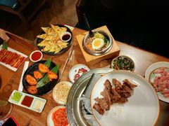 -明洞阿姨·韩式酱蟹烤肉·创意料理(三元桥店)