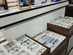 -零度眼镜·宝视友·蔡司依视路(吾悦花街店)