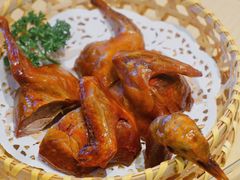 金牌脆皮乳鸽-茶小点(丽悦新天店)