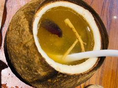 原只椰子炖乌鸡-黄但记老店·陈村粉食府