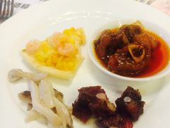 -银鲨国际美食百汇(金牛万达广场店)