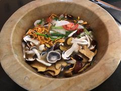 -抚仙湖生态石锅鱼野生菌(告庄店)