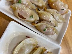 牛肉鍋貼-小姜锅贴(凤凰街店)