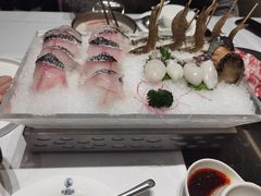 -红鼎豆捞·非遗鲍皇汤火锅(宝丰路店)