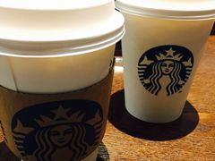 -星巴克臻选(南京金茂览秀城店)