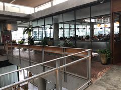 -ROAST coffee & eatery