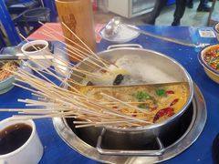 -马路边边串串香形象店(磐石路店)