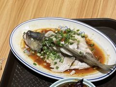 广式蒸鲈鱼-金小悦饭堂(中禾店)