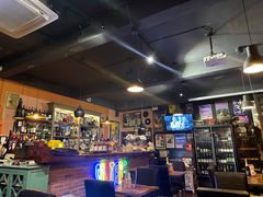-SISTERS BAR RESTAURANT川意酒馆(嘉善老市H楼店)