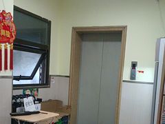-小巢精品酒店(朝阳医院东大桥地铁站店)