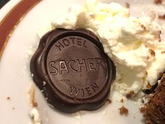 -Cafe Sacher(WIEN)