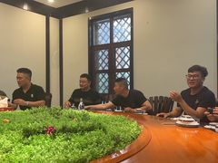 -壹号院音乐餐厅•烤全羊•新疆菜(浐灞店)