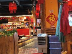 -老滇山寨•云南特色菜•地方菜•民族风情歌舞表演(金碧店)