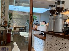 -Line 咖啡(石厦花园店)