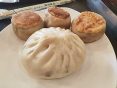 猪肉大葱包子-惠丰门丁肉饼店