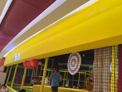 -蹦蹦跳跳(新奥购物中心店)