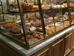面包甜点陈列柜-多乐之日(颐堤港店)