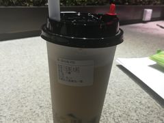 -乐磊奶茶店