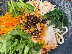 -芸山季·云南野生菌火锅(人民广场来福士店)