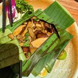 强推蜂蜜烤鸡和包烧野生菌！泡鲁达特别大一碗