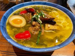 成都老坛酸菜牛腩面-千金一碗·宝岛一村(韩国街店)