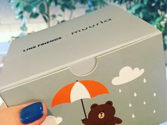-LINE FRIENDS Garosu-gil Flagship Store