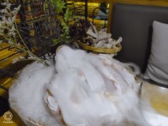 -洪氏嗨捞·广东猪肚鸡·椰子鸡火锅(西咸万象城店)