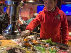 -青瓦炭韩潮烤肉(花园道店)