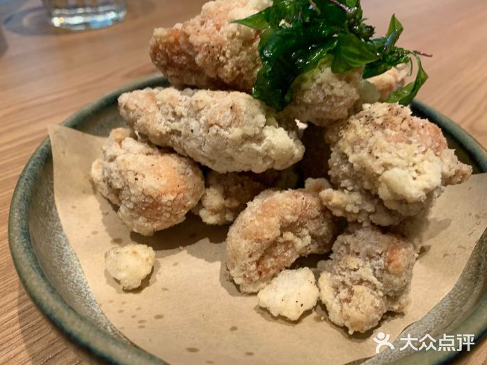 fomo全日制brunch九层塔盐酥鸡图片