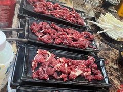 -牛里牛气· 榴莲海鲜鲜牛肉自助火锅·烤肉(横岗店)