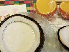 -志龙皇冠吃货椰子铺